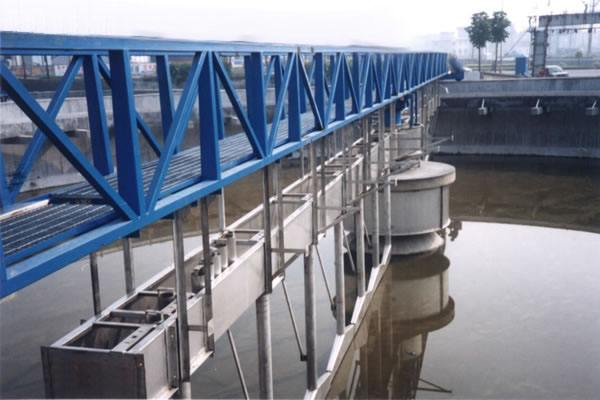 ZBGX型周边传动刮吸泥机